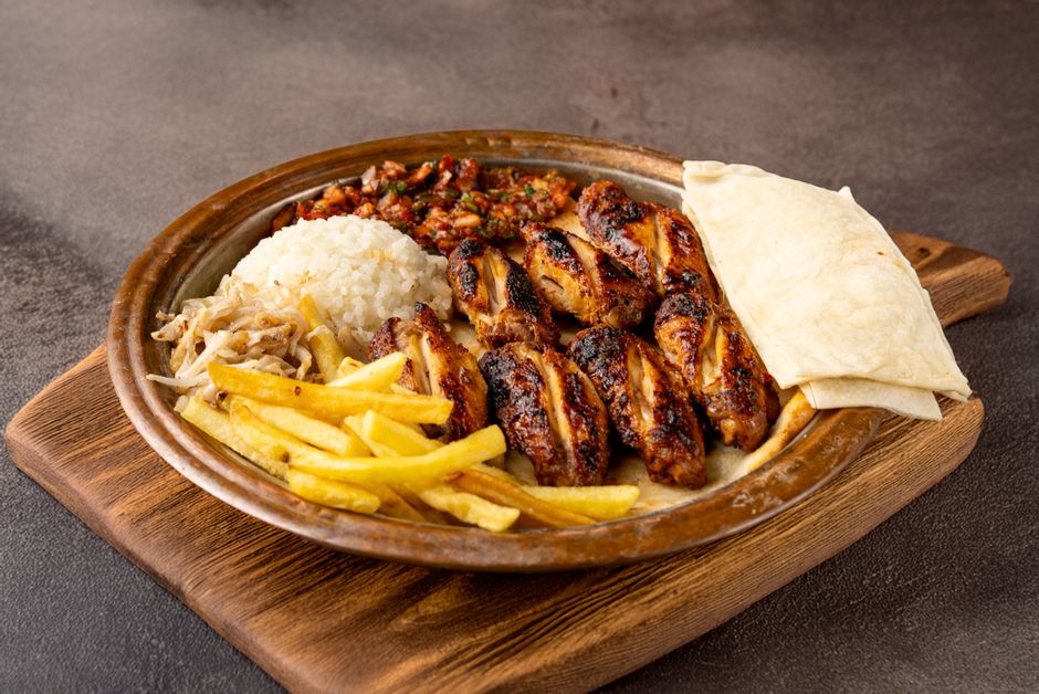 Alitas al horno de leña