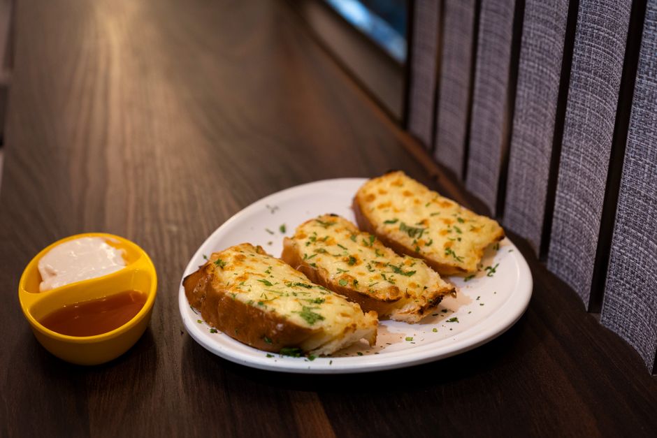 Pan de ajo al horno